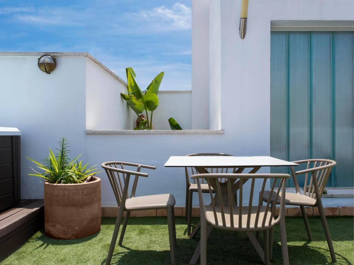 R26 Suites Sevilla Exterior photo